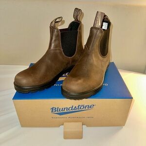 Blundstone Antique Brown Leather Boots